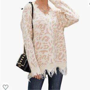 Leani Distressed Cream Leopard Print Sweater‎